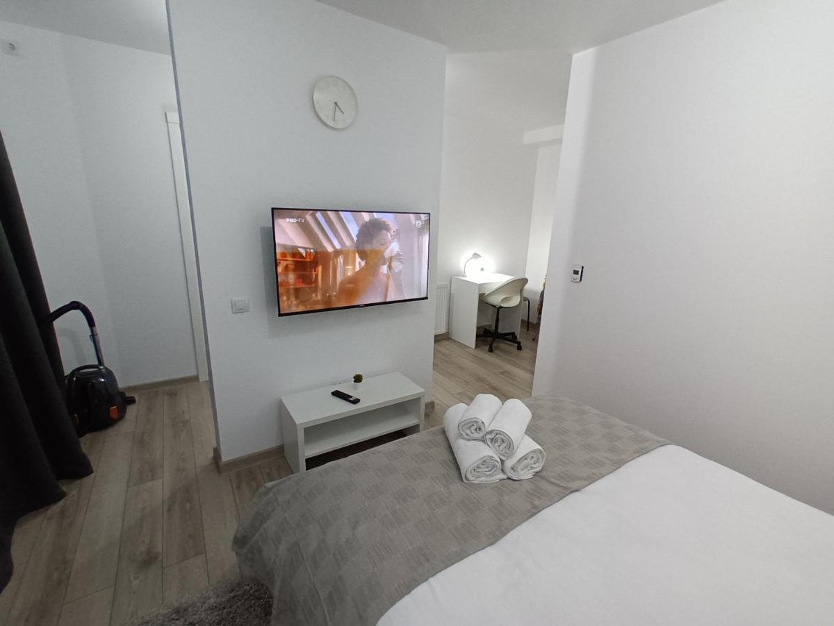 Old Town Studio Apartments 바이아마레 외부 사진