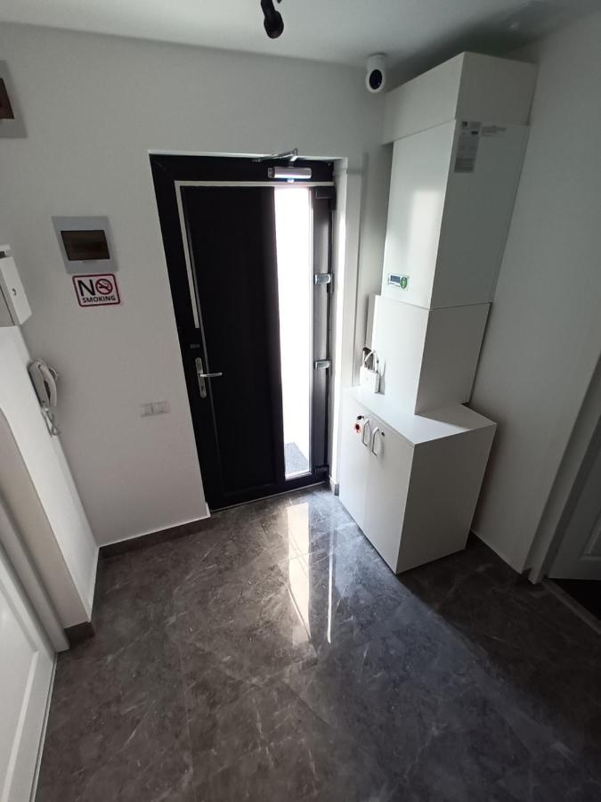 Old Town Studio Apartments 바이아마레 외부 사진